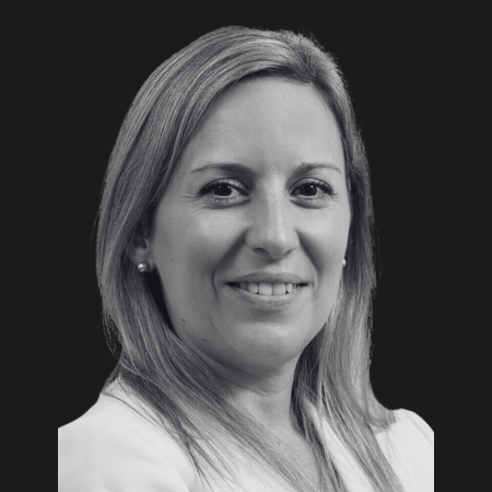 Tania Pinheiro Headshot